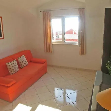 In With Balcony Апартаменты *
